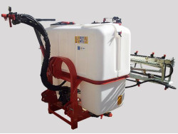 Ψεκαστικό αναρτώμενο 1100lt με βέργα ψεκασμού.