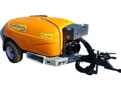 Ψεκαστικό συρόμενο με τουρμπίνα και βυτίο χαμηλού ύψους 2t. 